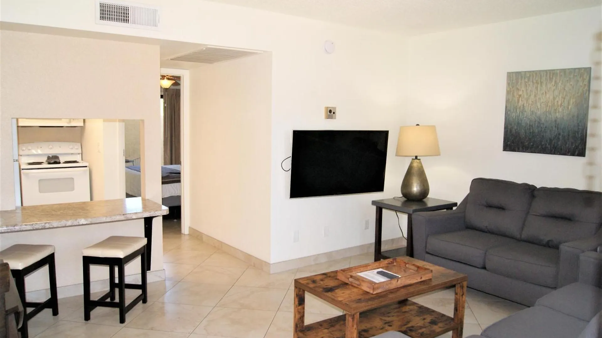 103 Fully Furnished 1Br Suite-Prime Location Scottsdale